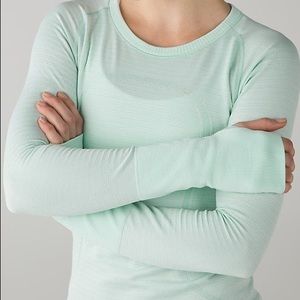 Lululemon Seafoam / Mint Long Sleeve